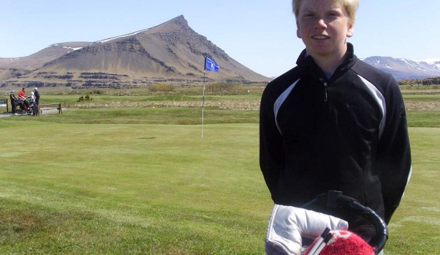 Gísli Sveinbergsson, GK á 18. flöt í dag að loknum seinni hring á Unglingamótaröð Arion banka. Mynd: Golf 1