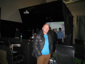 Nikki, einn aðstandenda Golfhermisins í Kauptúni. Mynd: Golf1