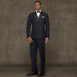 Er tvíhnepptur smóking ekki tilvalin gjöf?