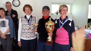 Kristín Runólfsdóttir (f.m.) klúbbmeistari GÚ 2015 ásamt Eddu, sem varð í 2. sæti og Elínu sem varð í 3. sæti