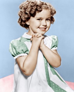 Slöngulokkarnir sem Shirley Temple var svo þekkt fyrir (myndin tekin 1936 þegar Shirley var 8 ára)