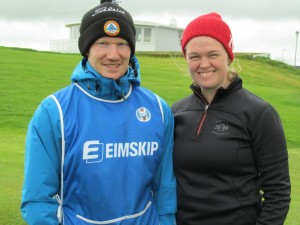 Signý Arnórsdóttir, GK ásamt kaddý. Mynd: Golf 1