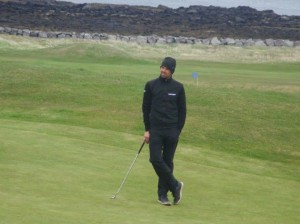 Golf professional Birigir Leifur Hafþórsson on the 18th green of GS´s golfcourse on the 1st tournament of the Eimskip series. Photo: Golf 1
