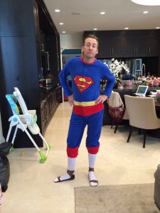 Ian Poulter virðist líta á sig sem Súperman!